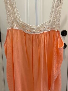 Crochet Yoke Sleeveless Top in Coral Peach